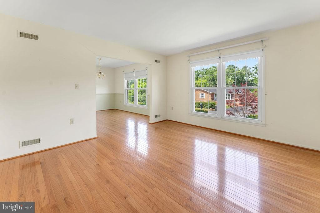 114 Williamson Road photo 7