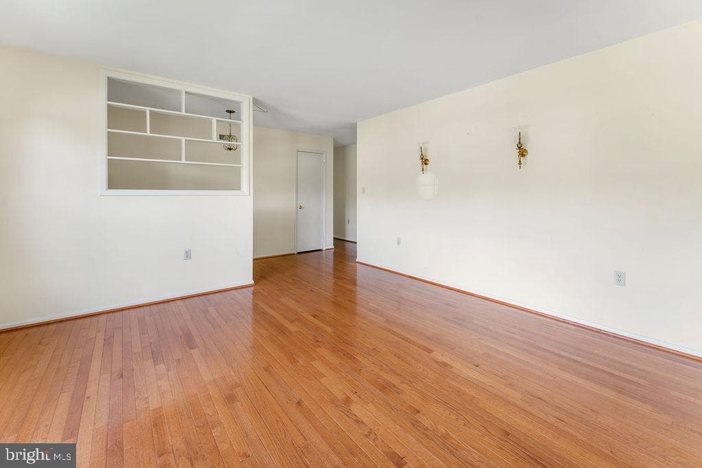 114 Williamson Road photo 9