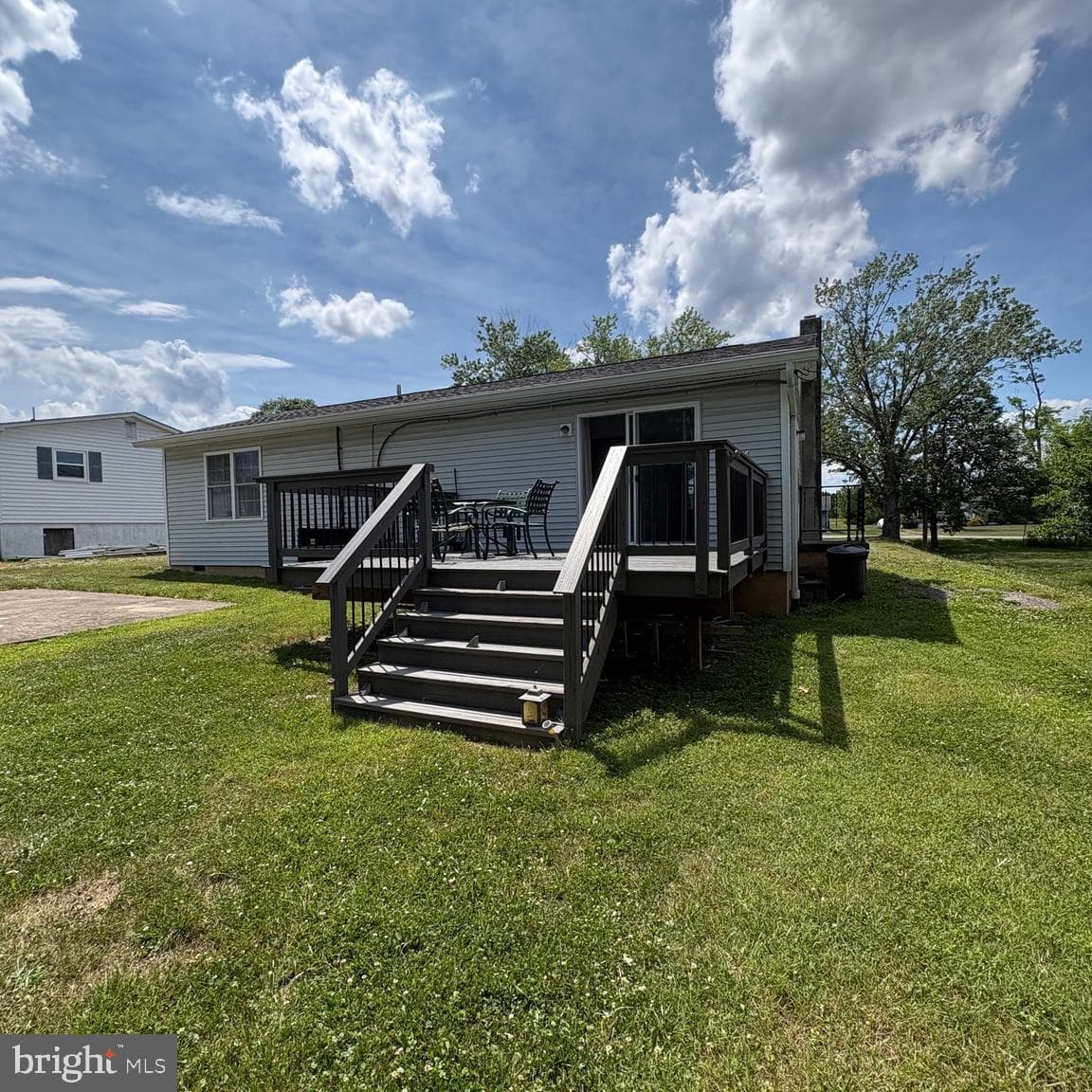 153 Sunset Drive photo 11