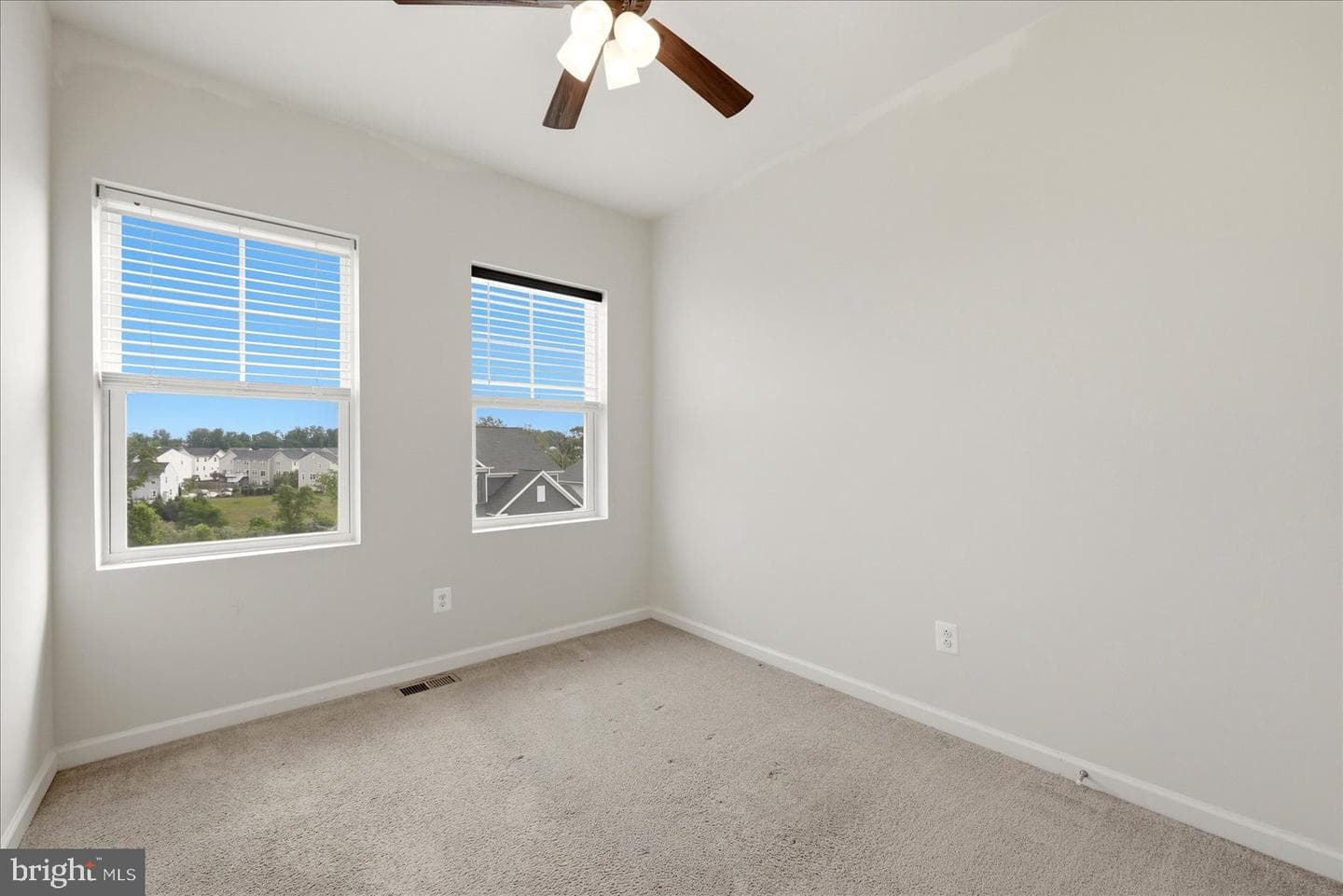 246 Norland Knoll photo 27