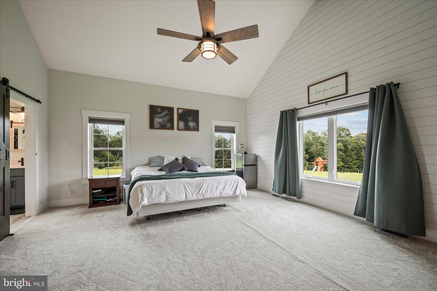 886 Middle Fork Road photo 20