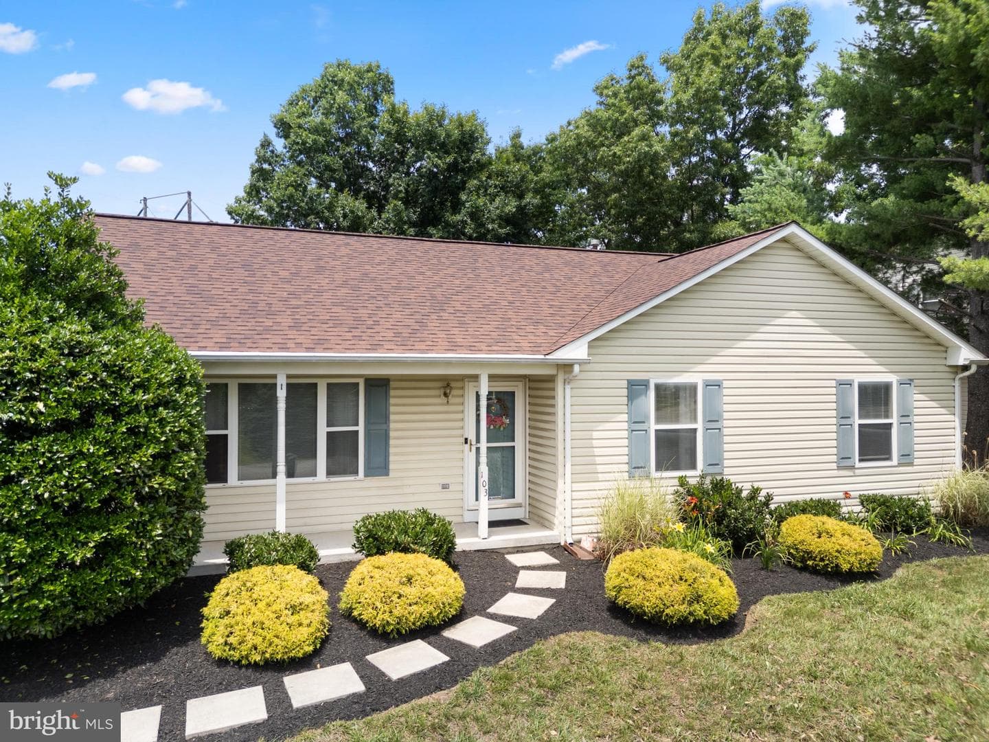103 Elaine Drive, Winchester
