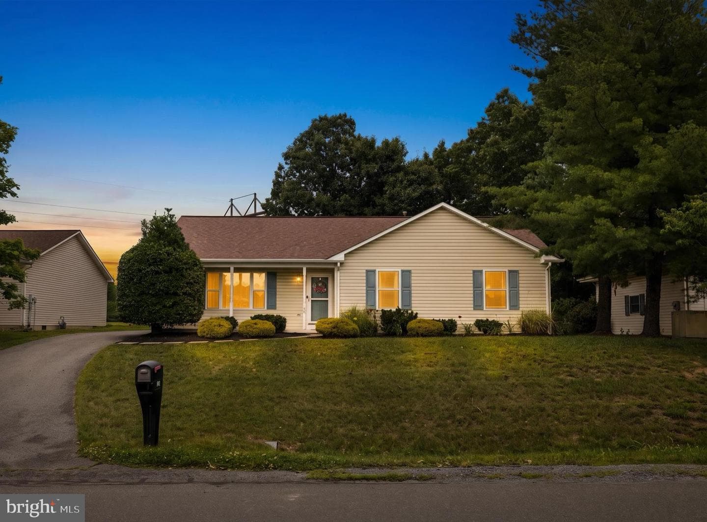 103 Elaine Drive photo 3