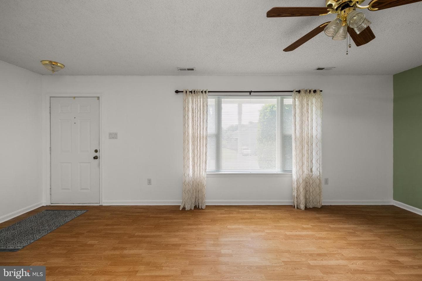 103 Elaine Drive photo 9