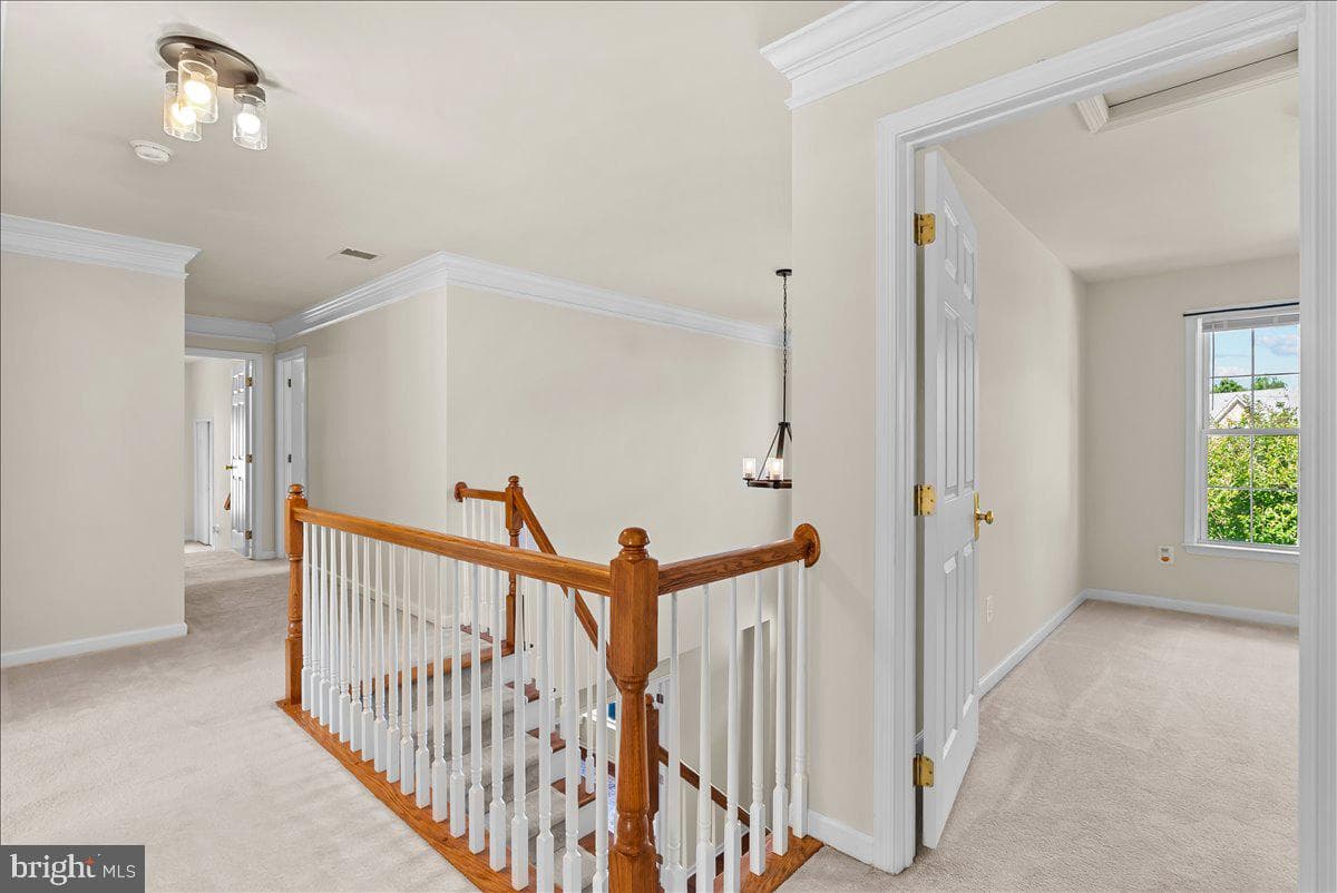 108 Norfolk Court photo 31