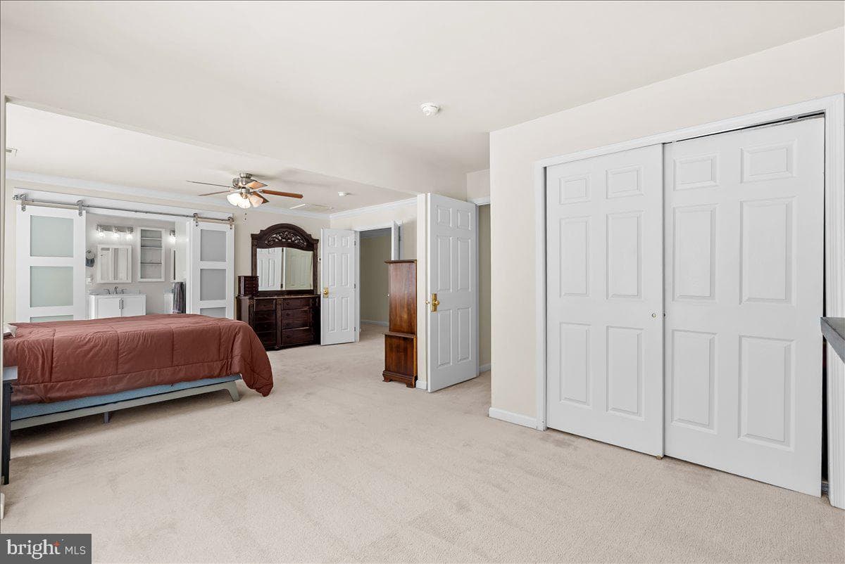108 Norfolk Court photo 35
