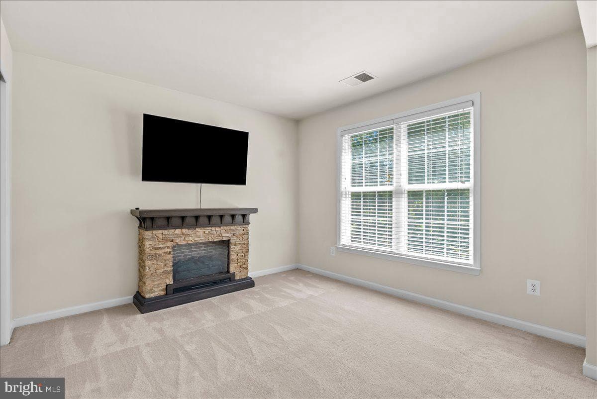108 Norfolk Court photo 37