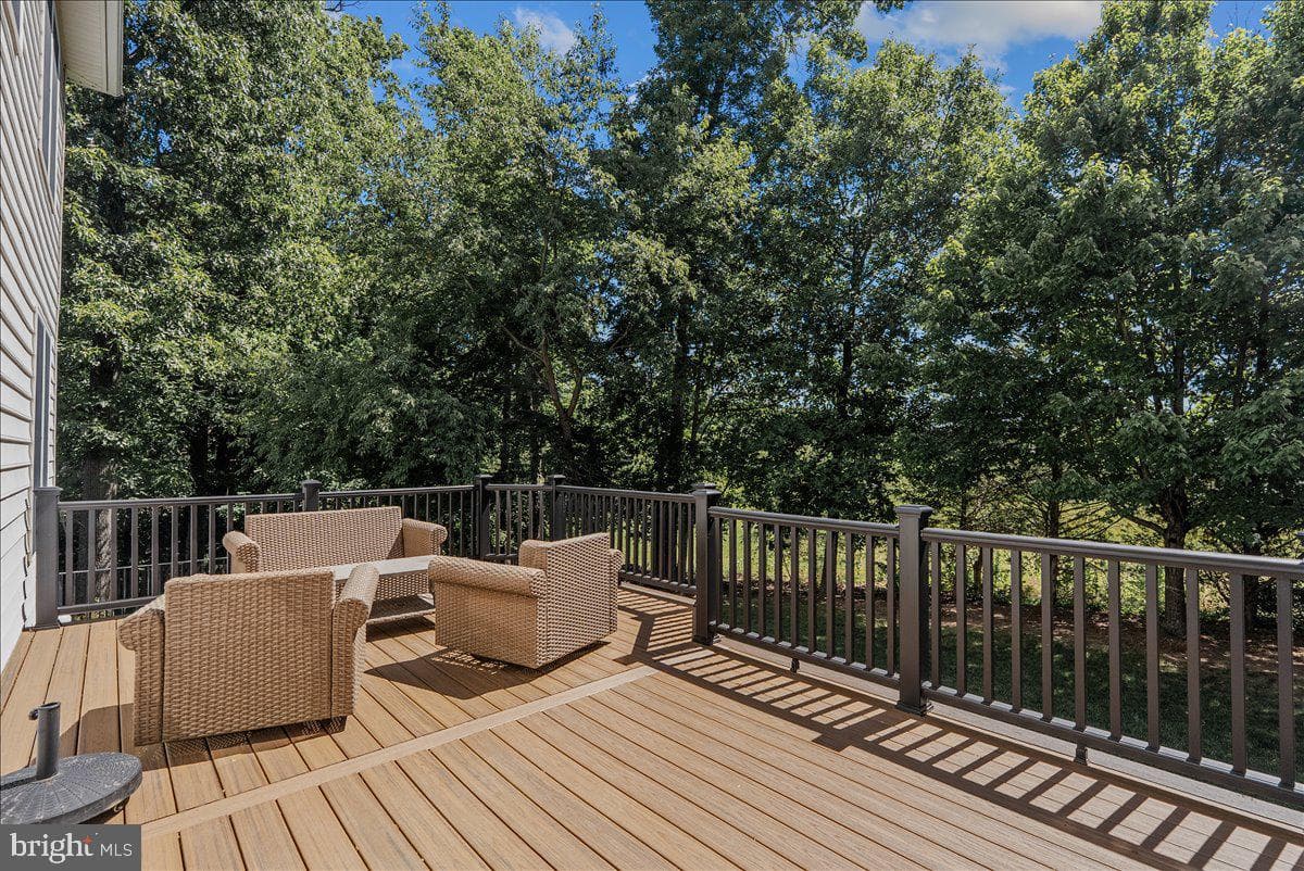 108 Norfolk Court photo 75