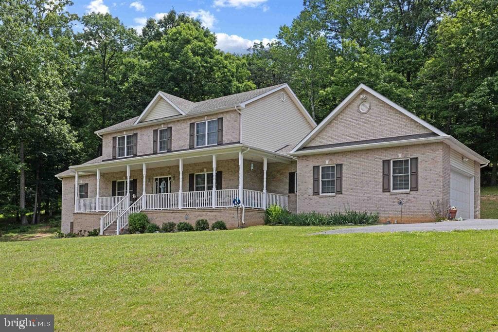 256 Skylar Lanes Way, Winchester