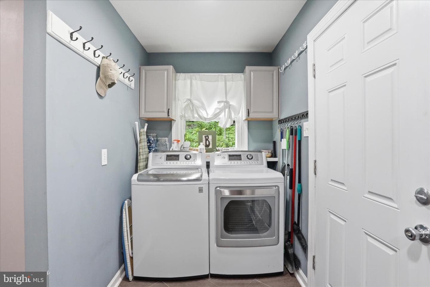 137 Old Forest Circle photo 60