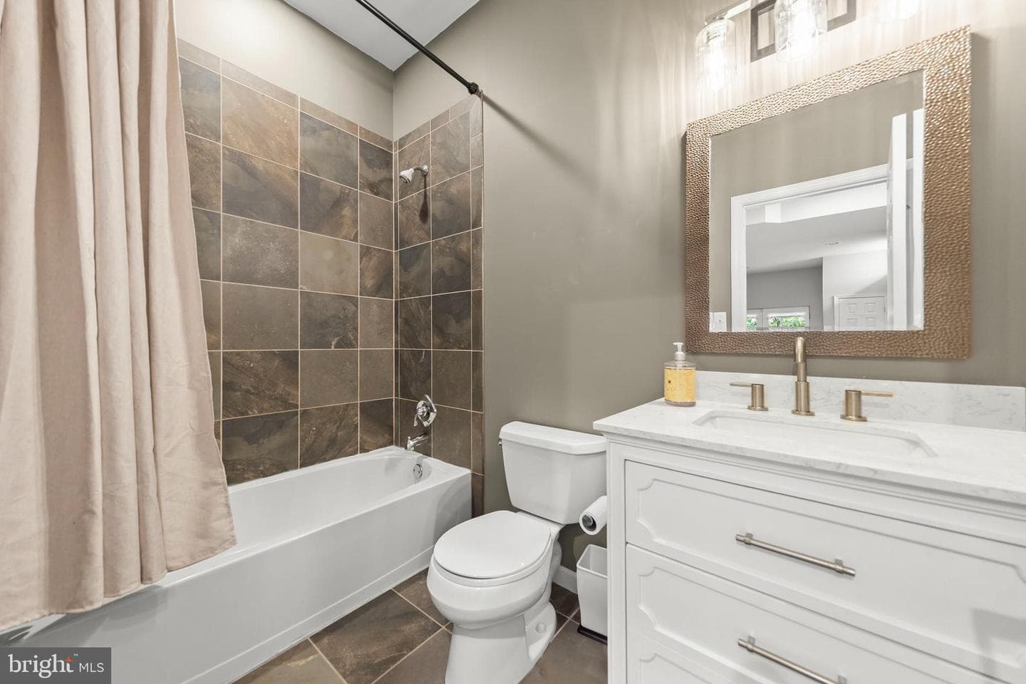118 Aulee Court photo 35