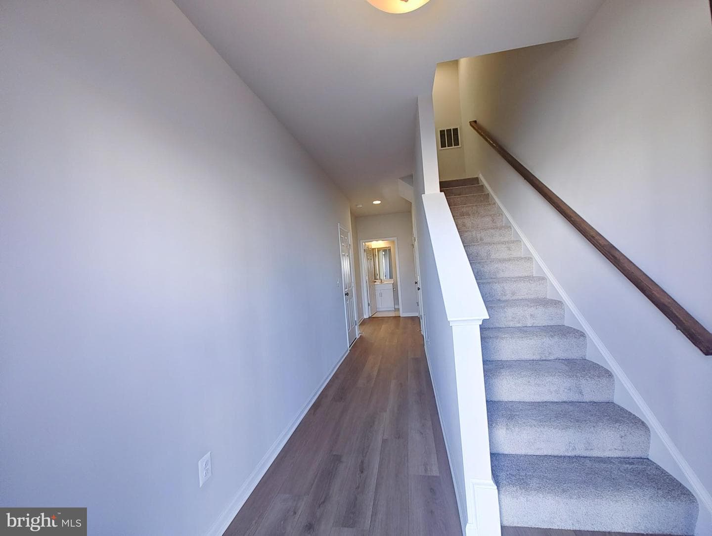 136 Swansong Place photo 5