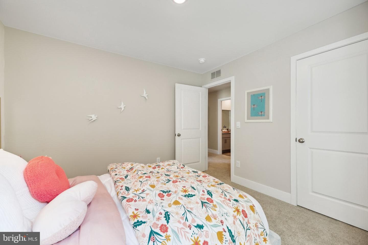 130 Wappinger Terrace photo 27