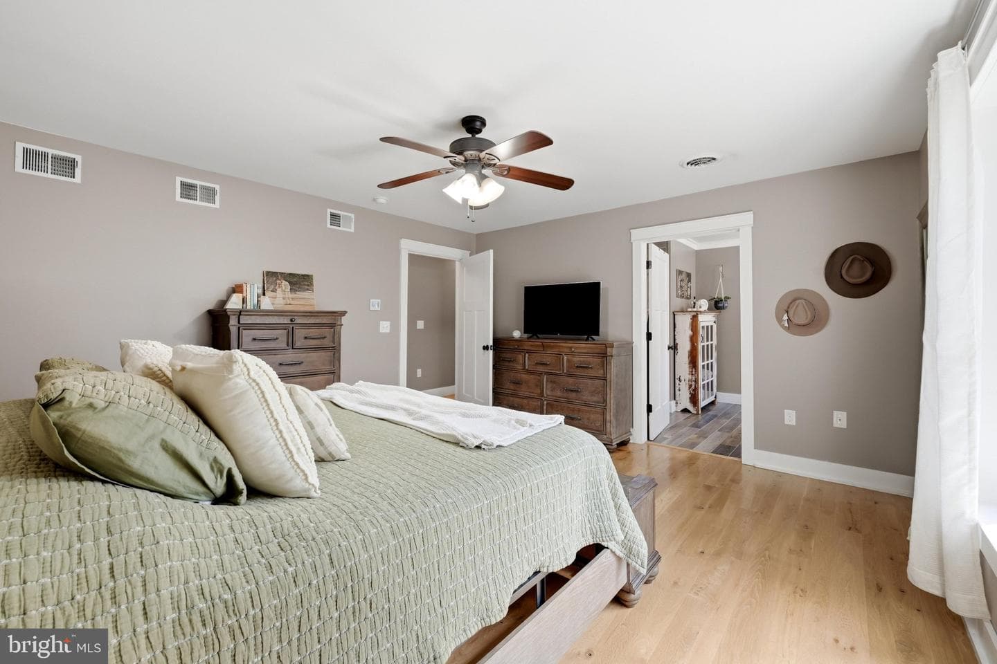 2251 Hunting Ridge Road photo 32