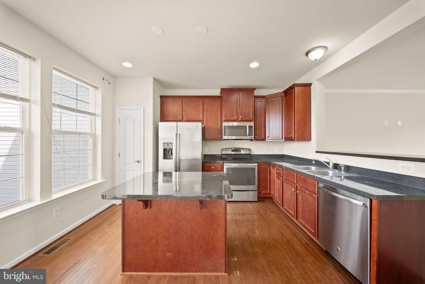 241 Schramm Loop photo 10