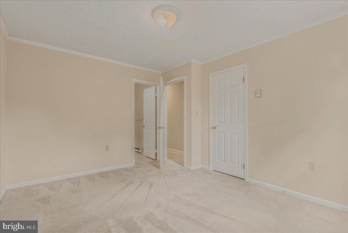 303 Yale Drive photo 39