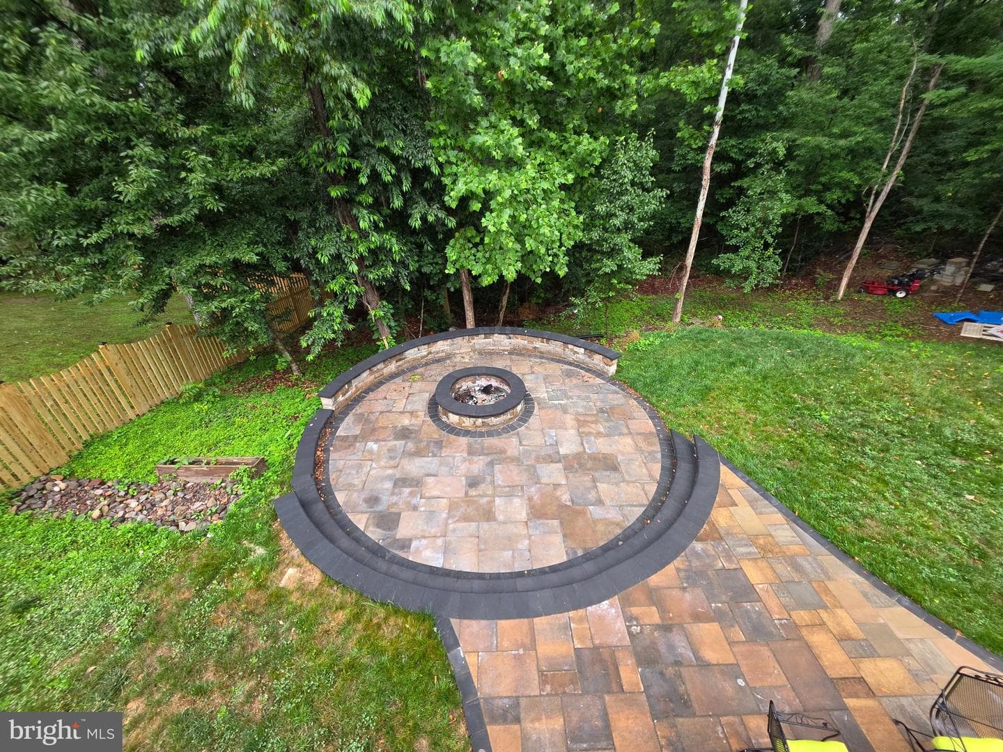 112 Ashley Drive photo 28