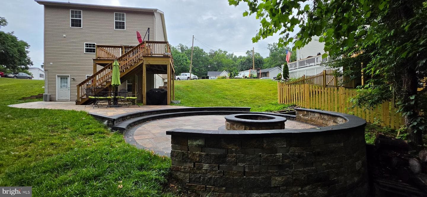112 Ashley Drive photo 29