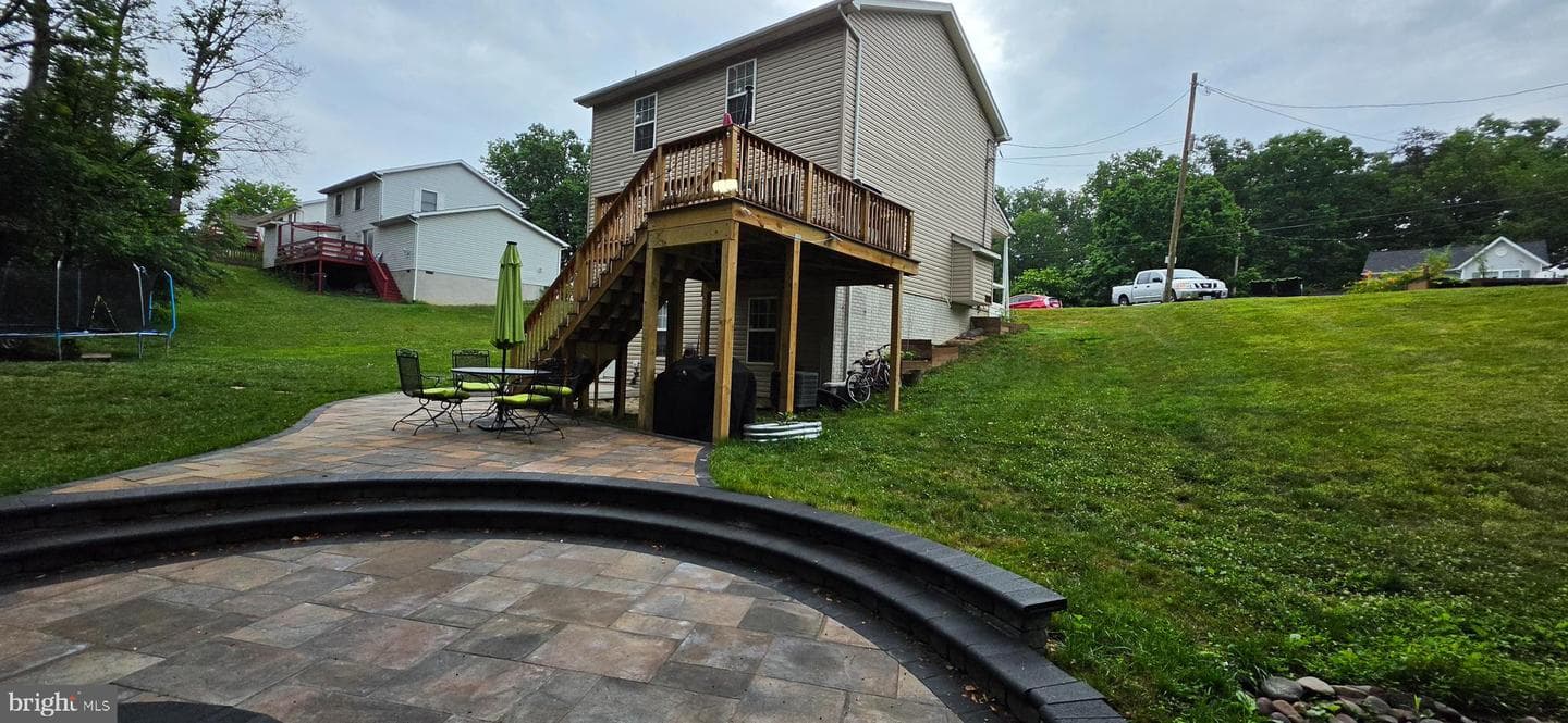 112 Ashley Drive photo 33