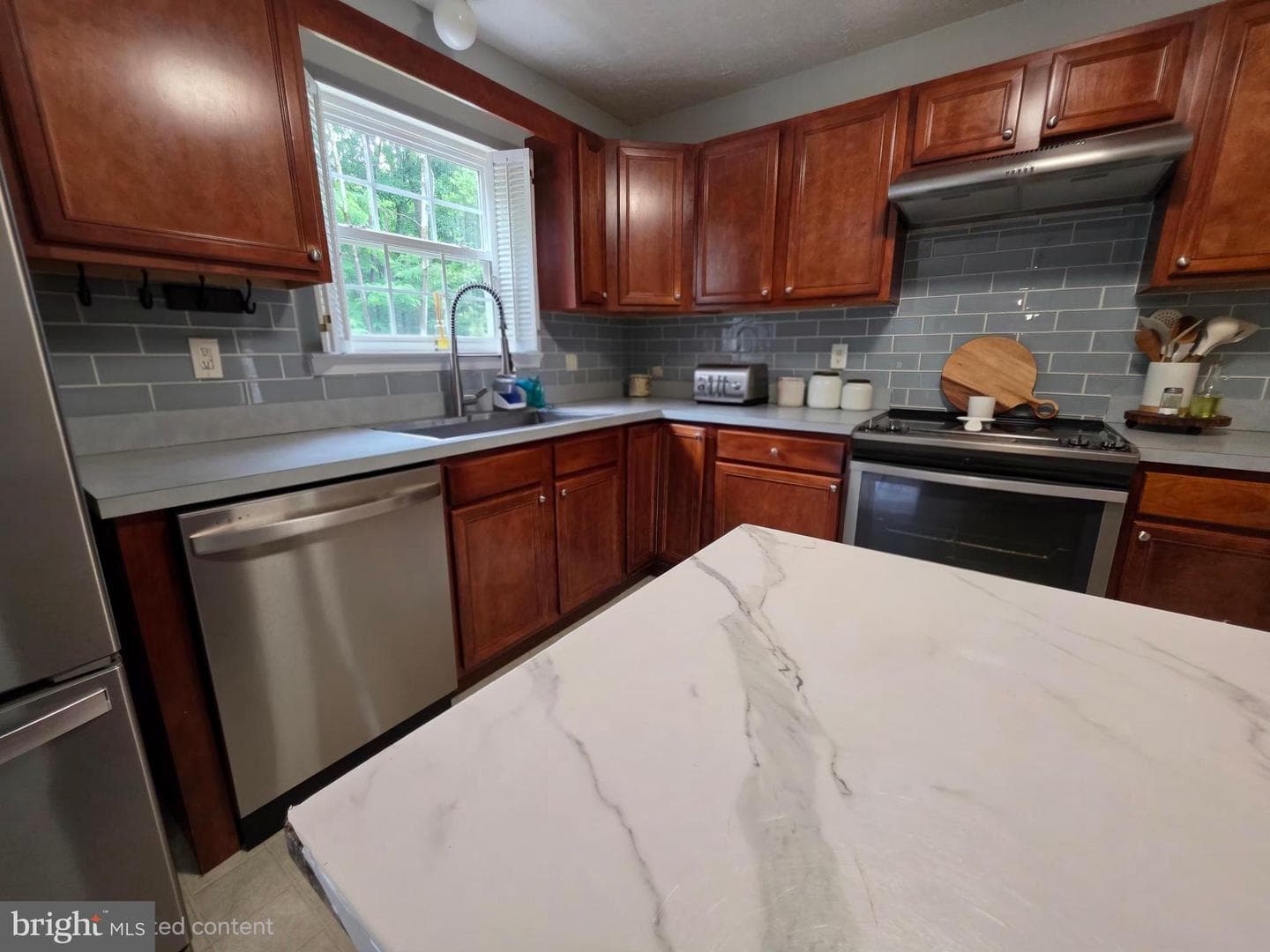 112 Ashley Drive photo 46