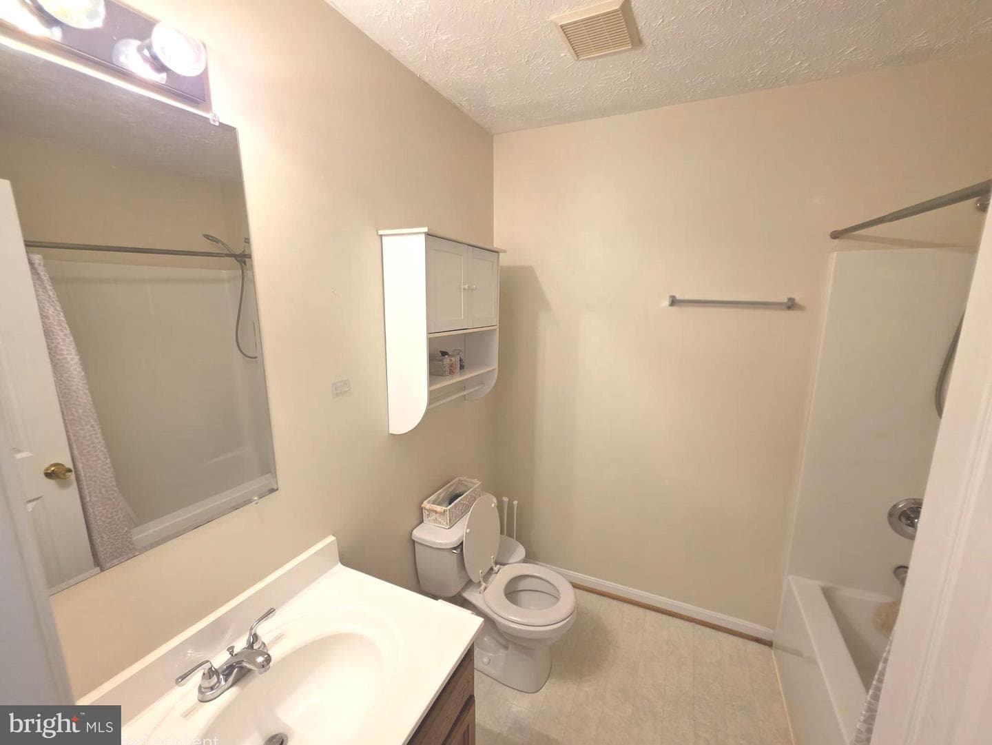 112 Ashley Drive photo 54