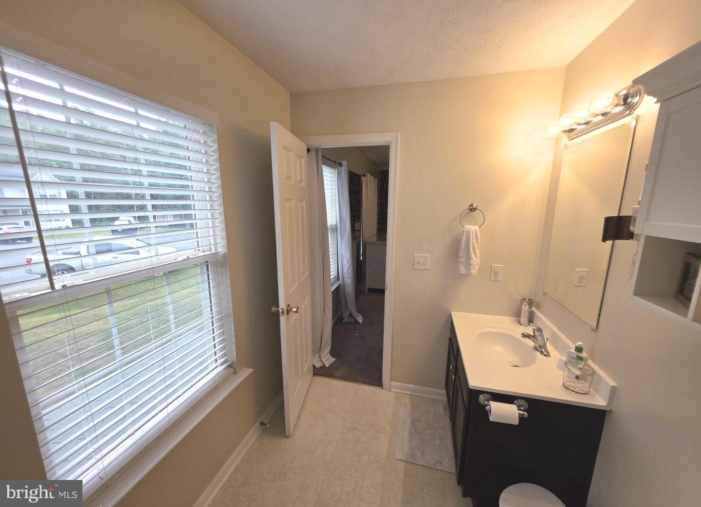 112 Ashley Drive photo 59