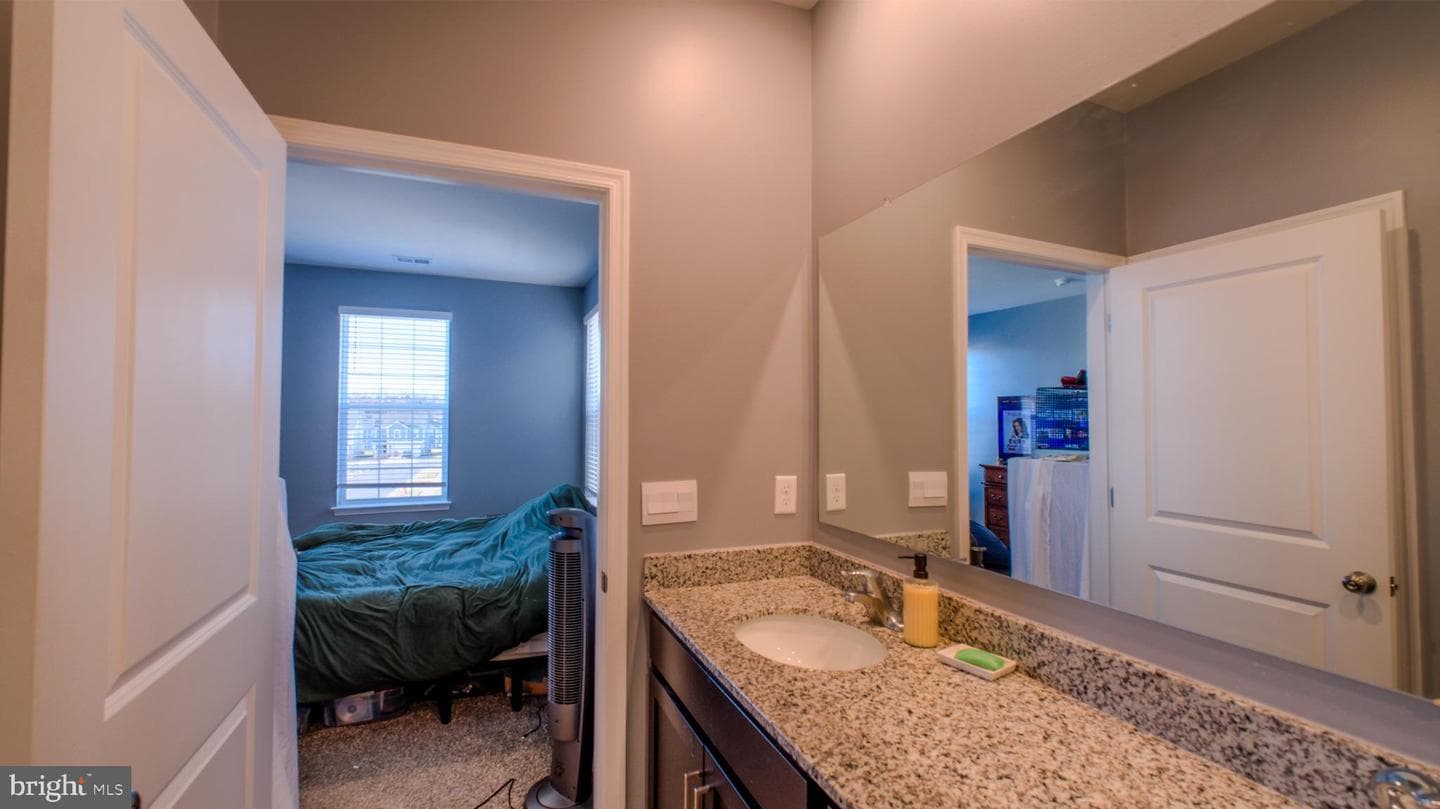 122 Clerkenwell Drive photo 10
