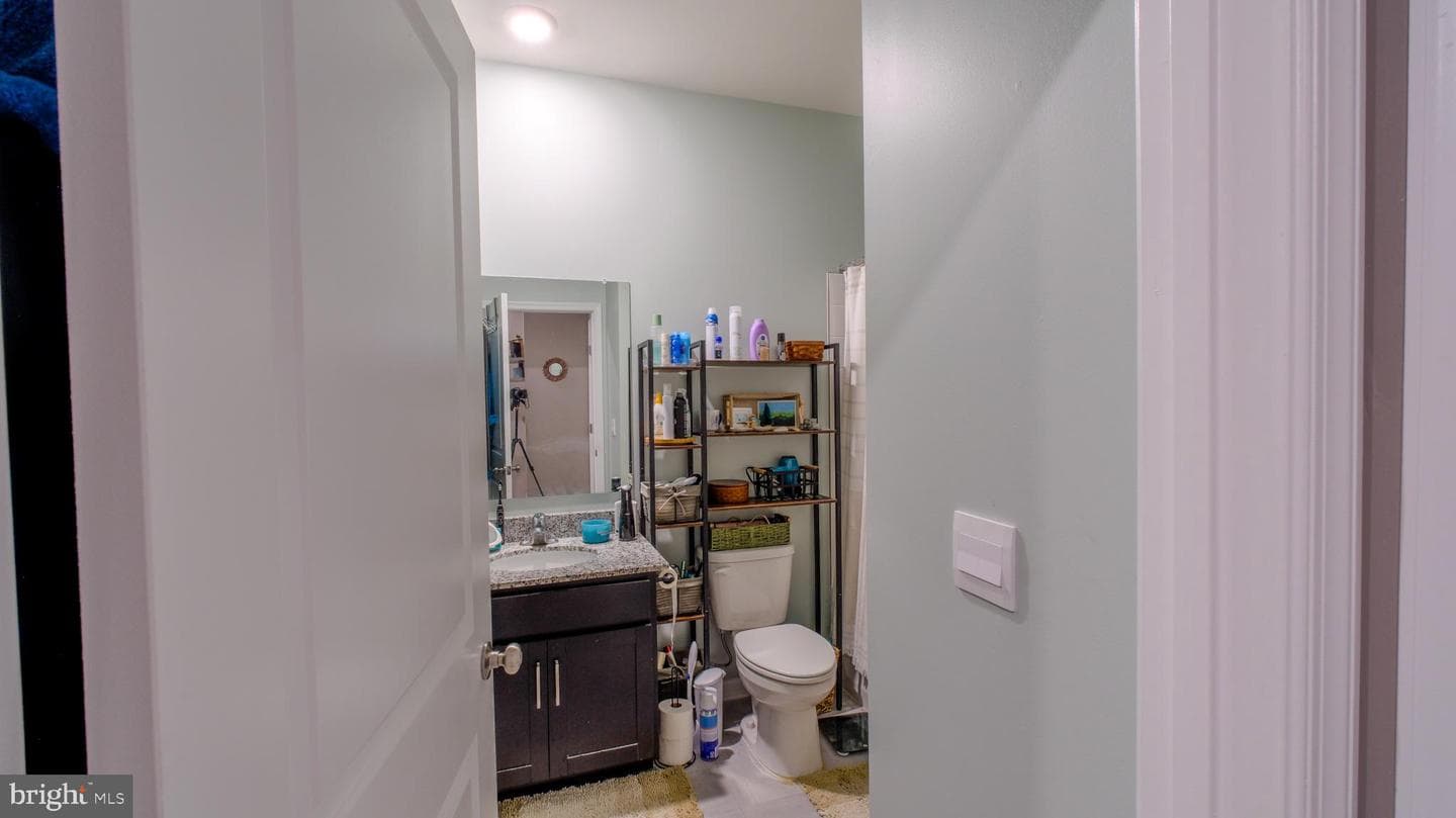 122 Clerkenwell Drive photo 19