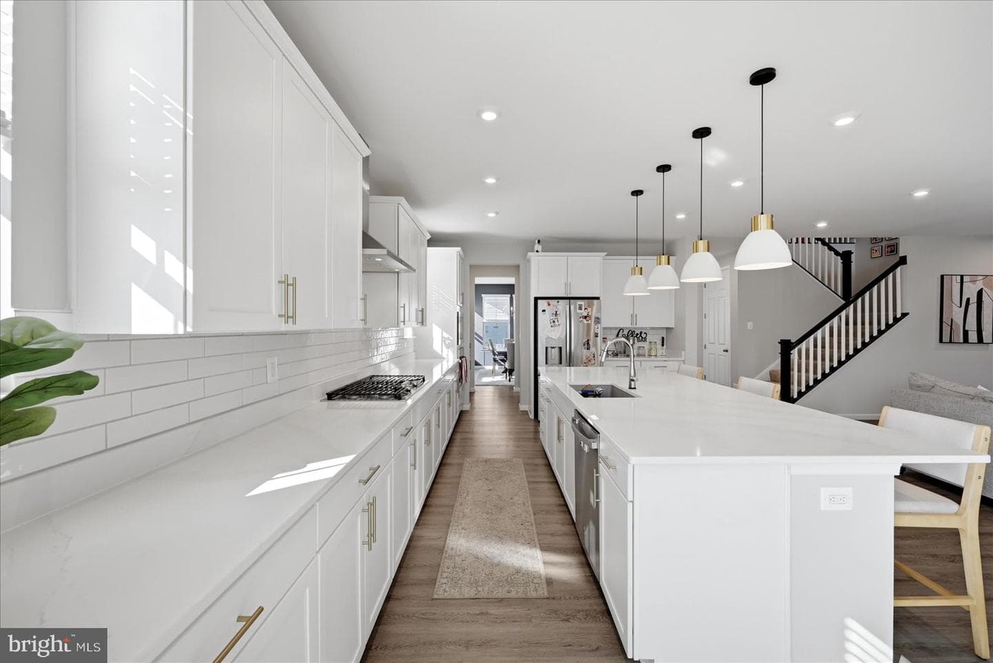 102 Triangle Court photo 24