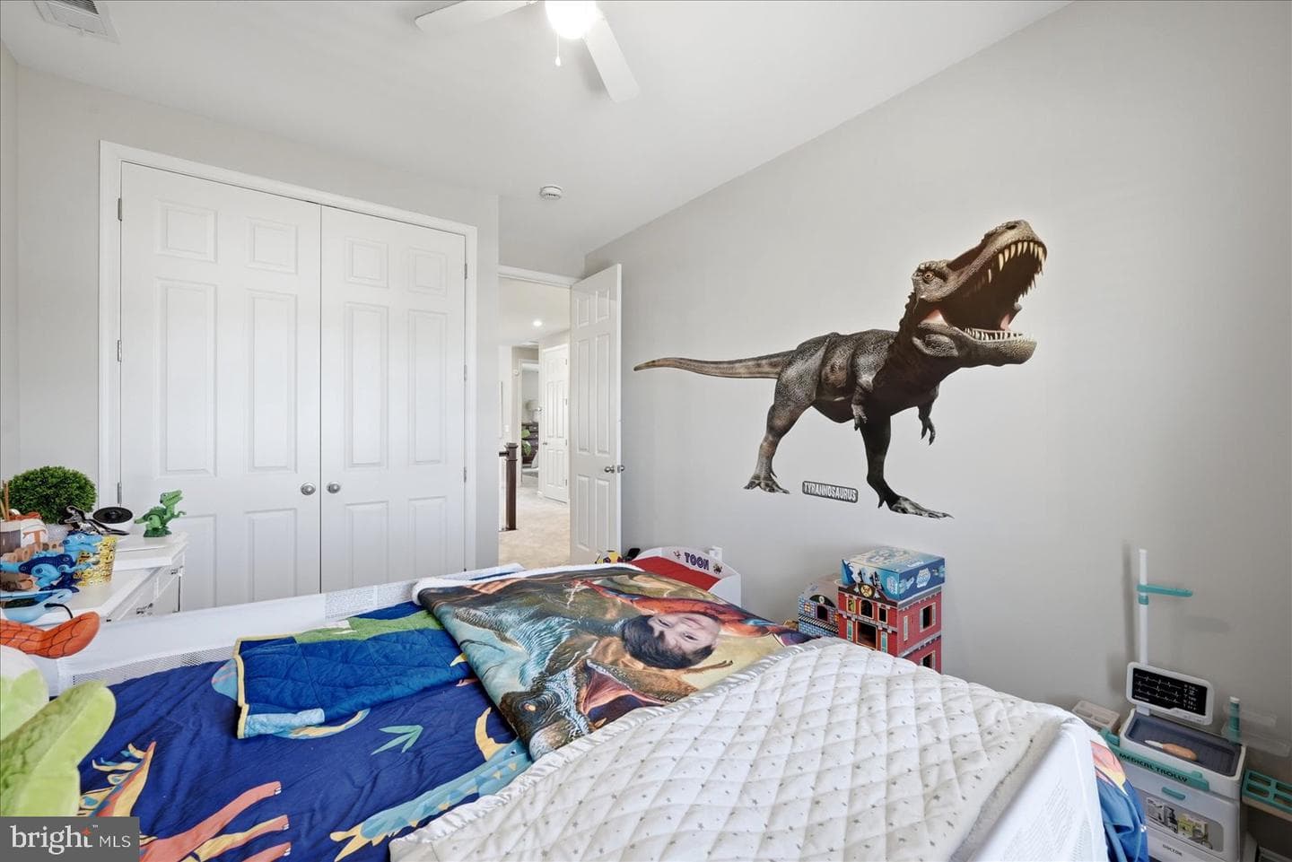 102 Triangle Court photo 38