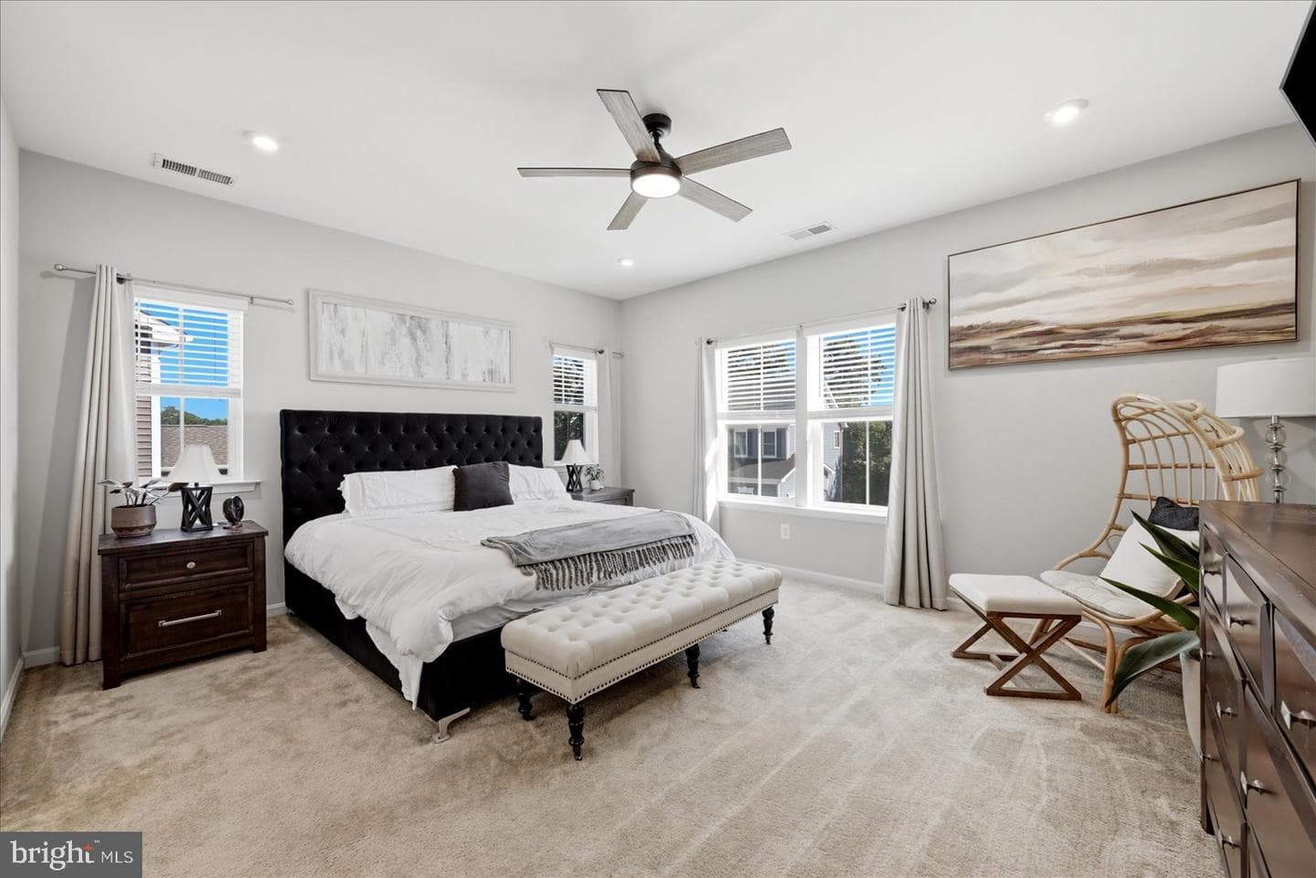 102 Triangle Court photo 45