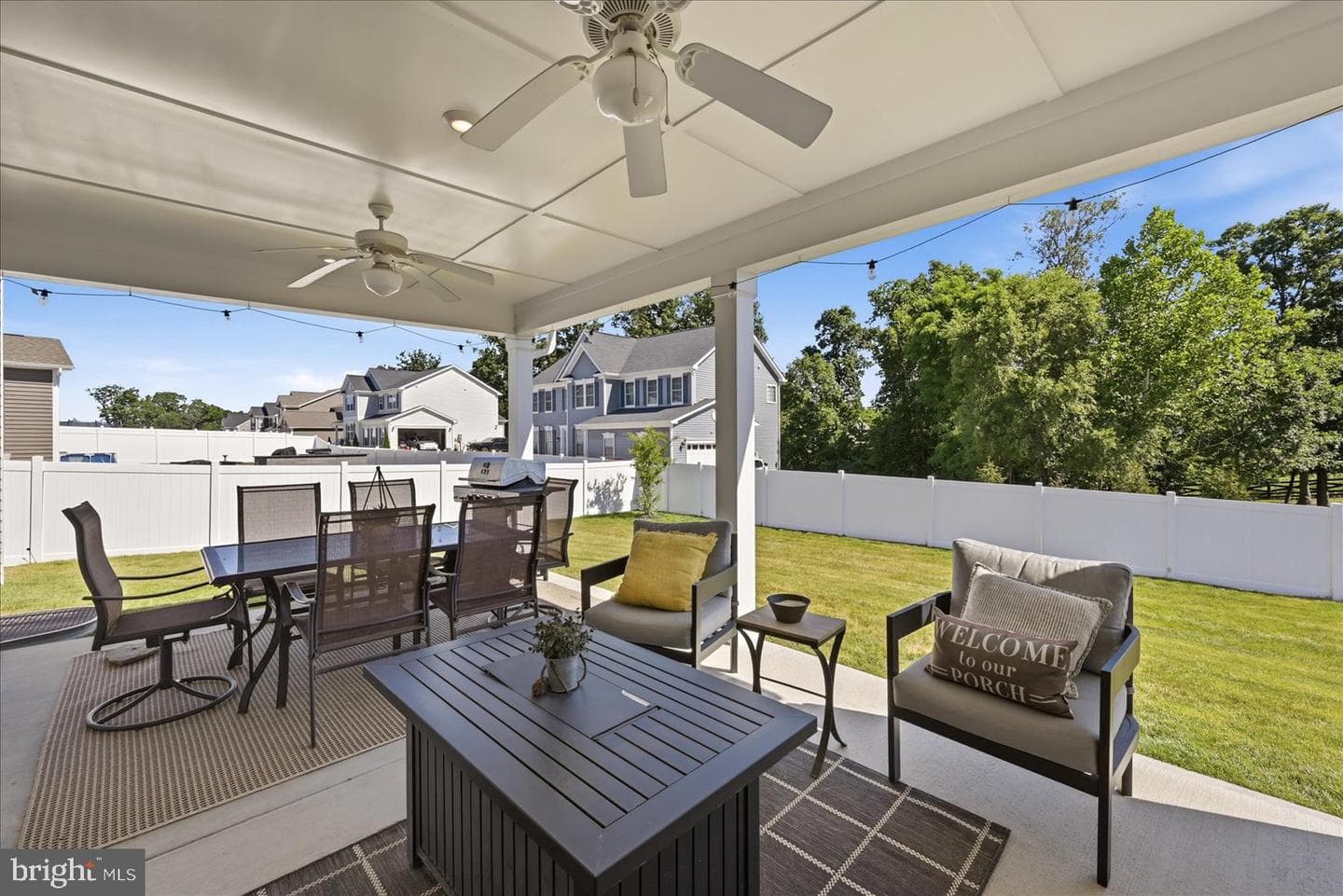 102 Triangle Court photo 55