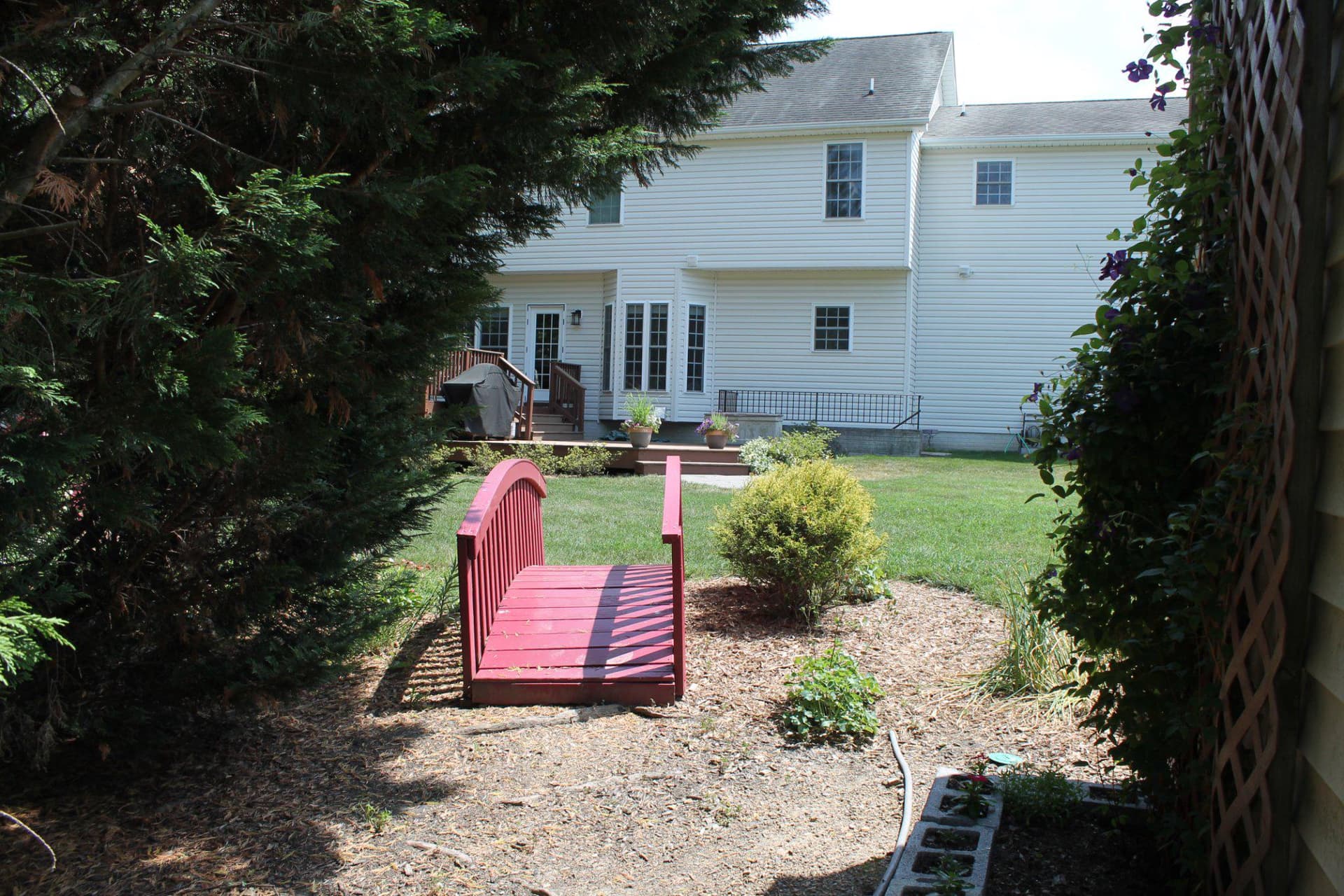104 Murphy Court photo 12