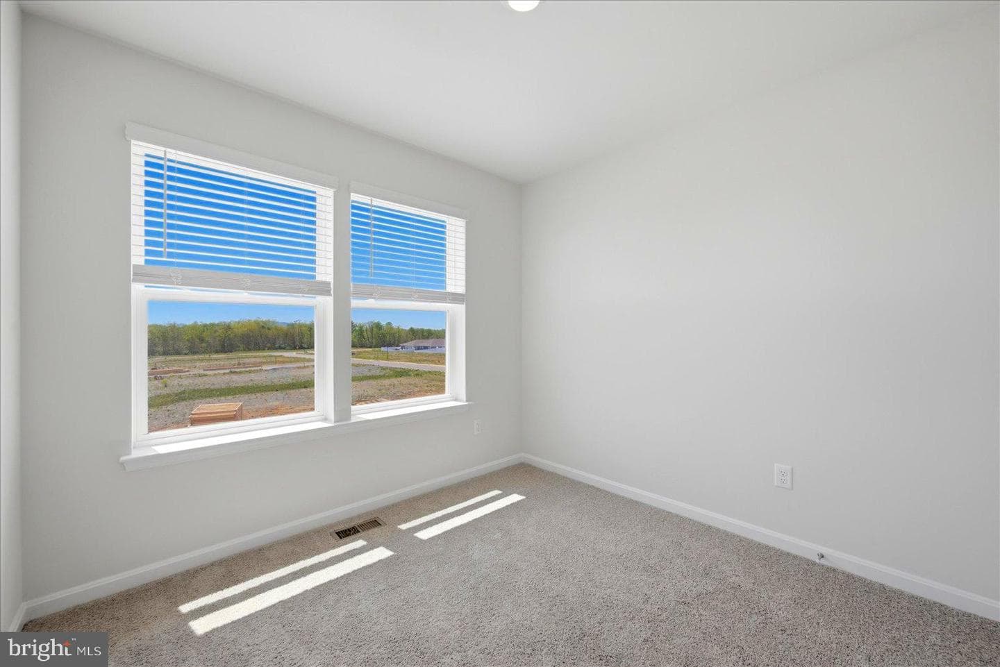 122 Bowers Street photo 29