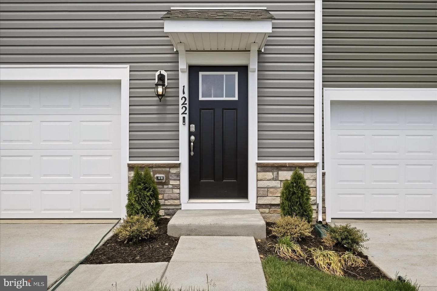 122 Bowers Street photo 4