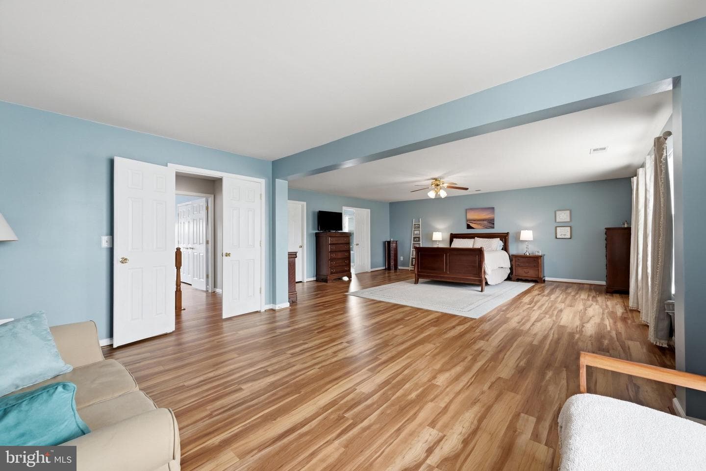 326 Cheltenham Drive photo 5