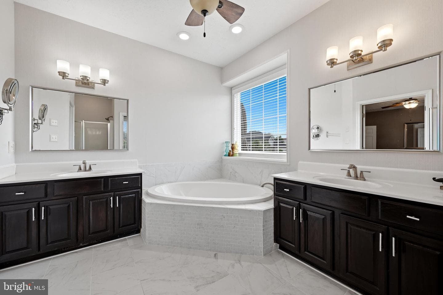 297 Huntersridge Road photo 45
