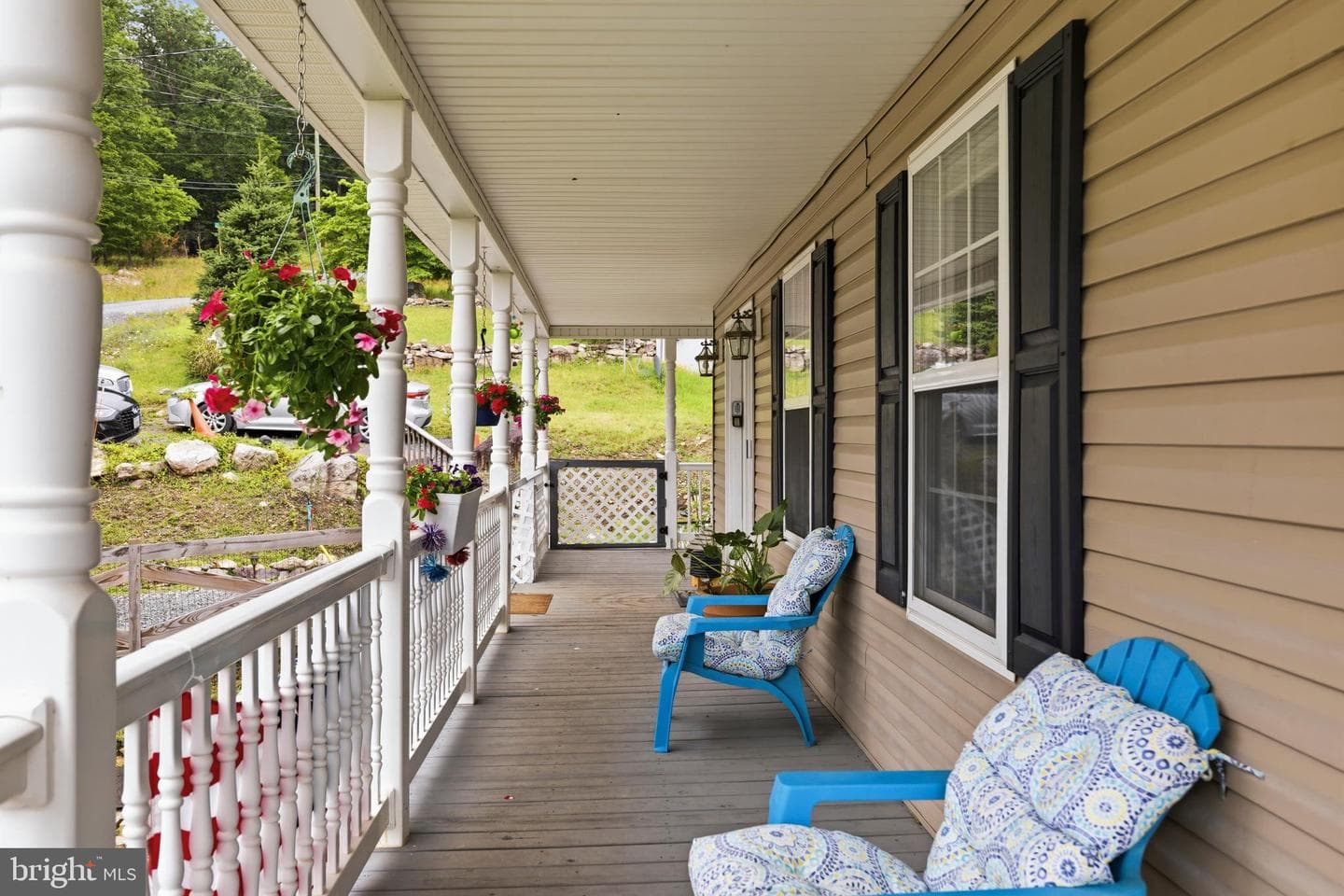 900 Enfield Drive photo 4