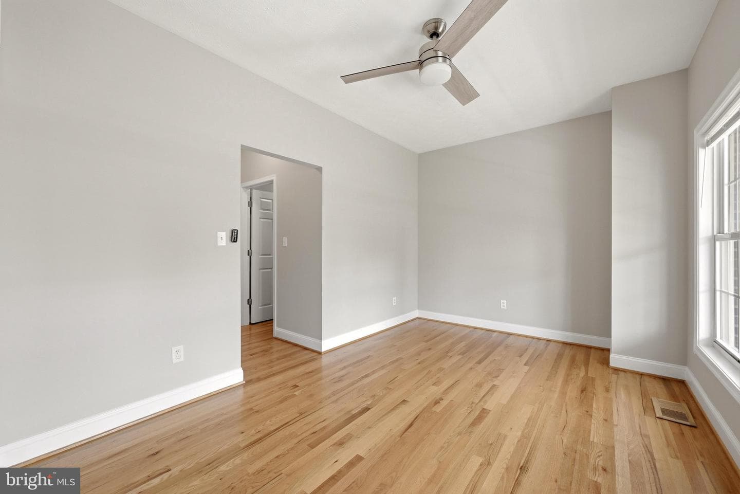 121 Fortress Drive photo 20