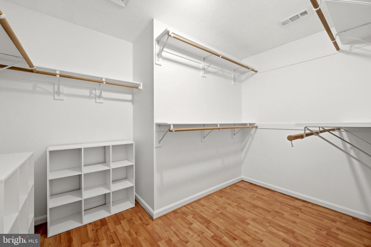 121 Fortress Drive photo 32