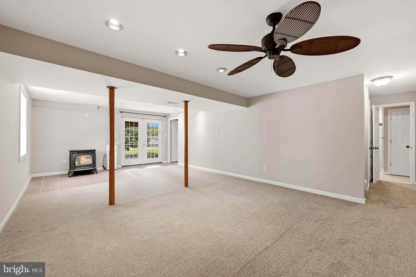 121 Fortress Drive photo 41