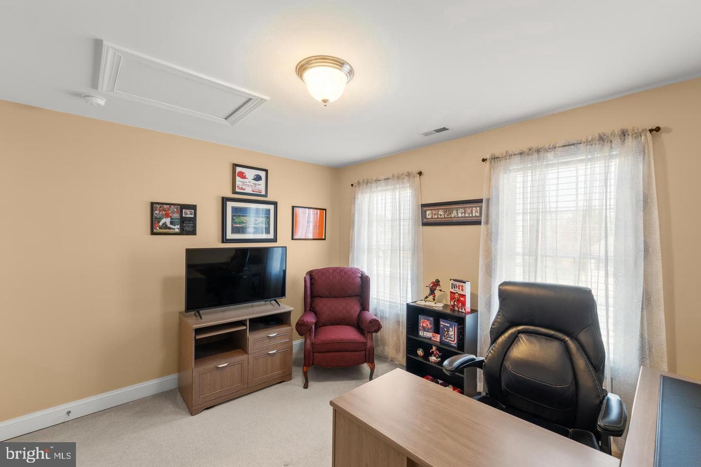 104 Monet Terrace photo 32
