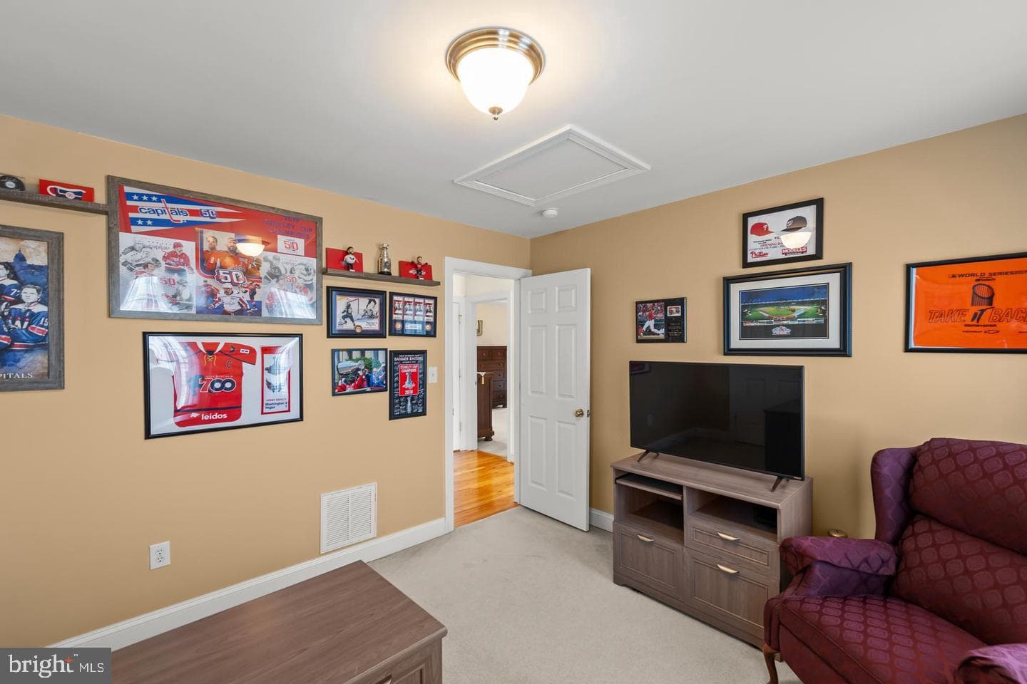 104 Monet Terrace photo 33