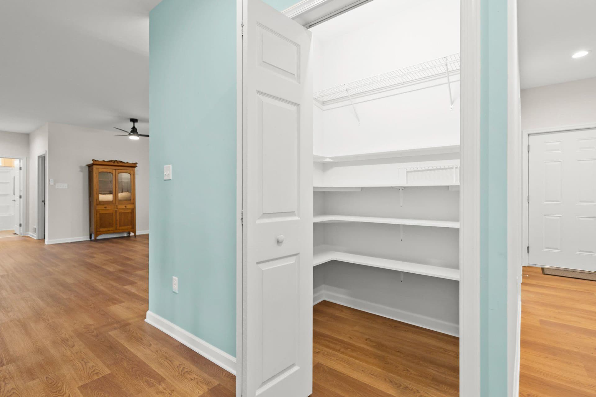 375 Tavistock Drive photo 9
