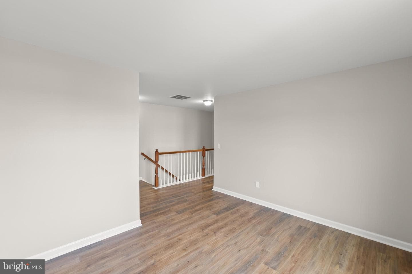 107 Norwich Court photo 20