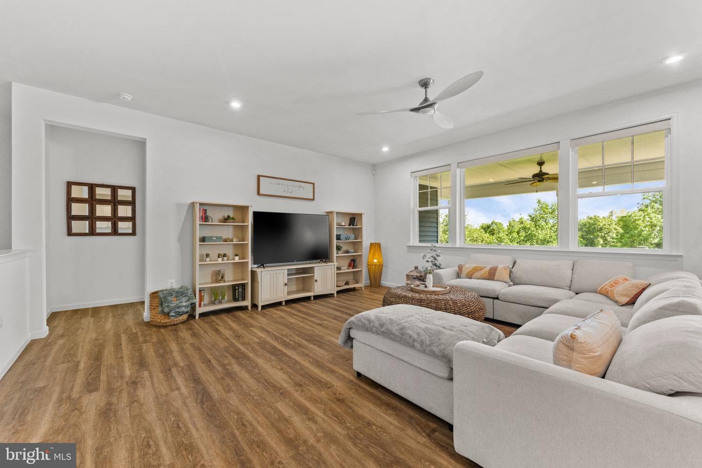 132 Triangle Court photo 16
