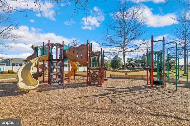 215 Starry Way Dr photo 32