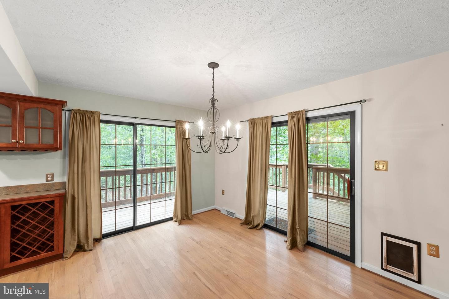 1317 Lakeview Drive photo 4