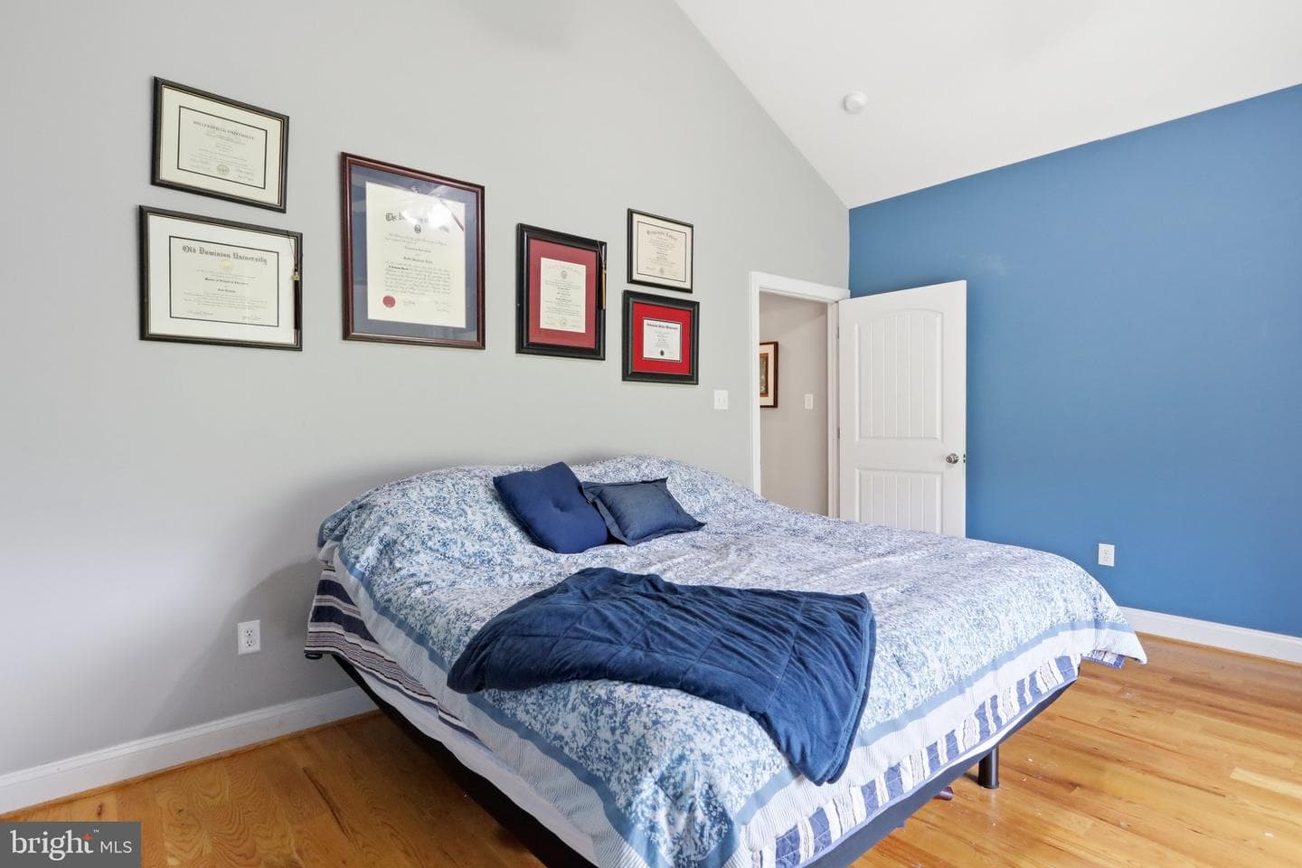 115 Marion Drive photo 12