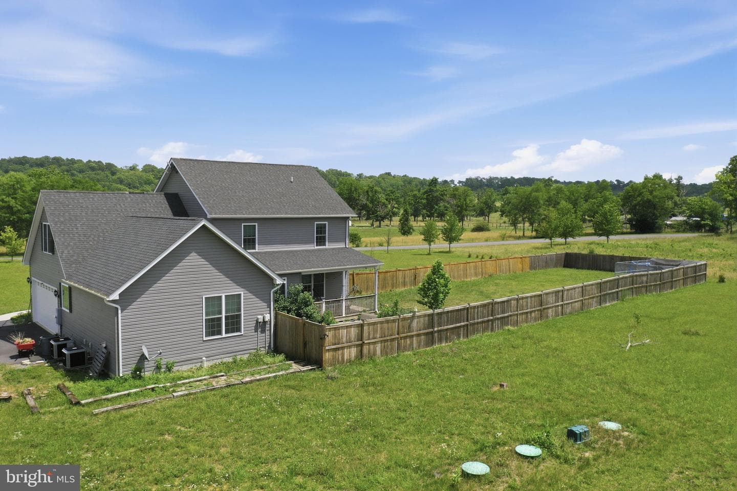 115 Marion Drive photo 32